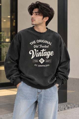 Vintage Graphic Oversized Sweatshirt – Charcoal Black
