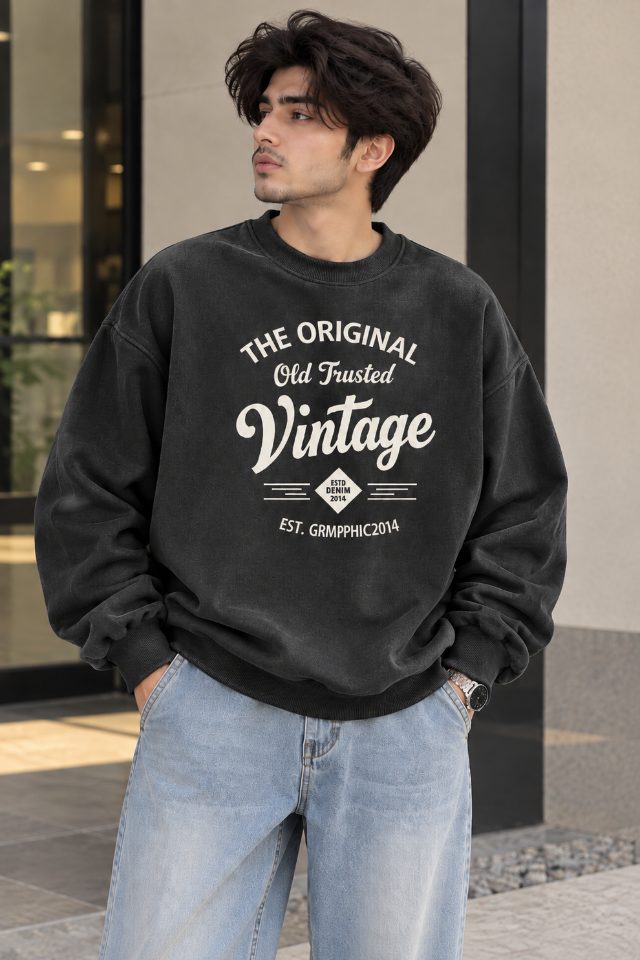 Vintage Graphic Oversized Sweatshirt – Charcoal Black